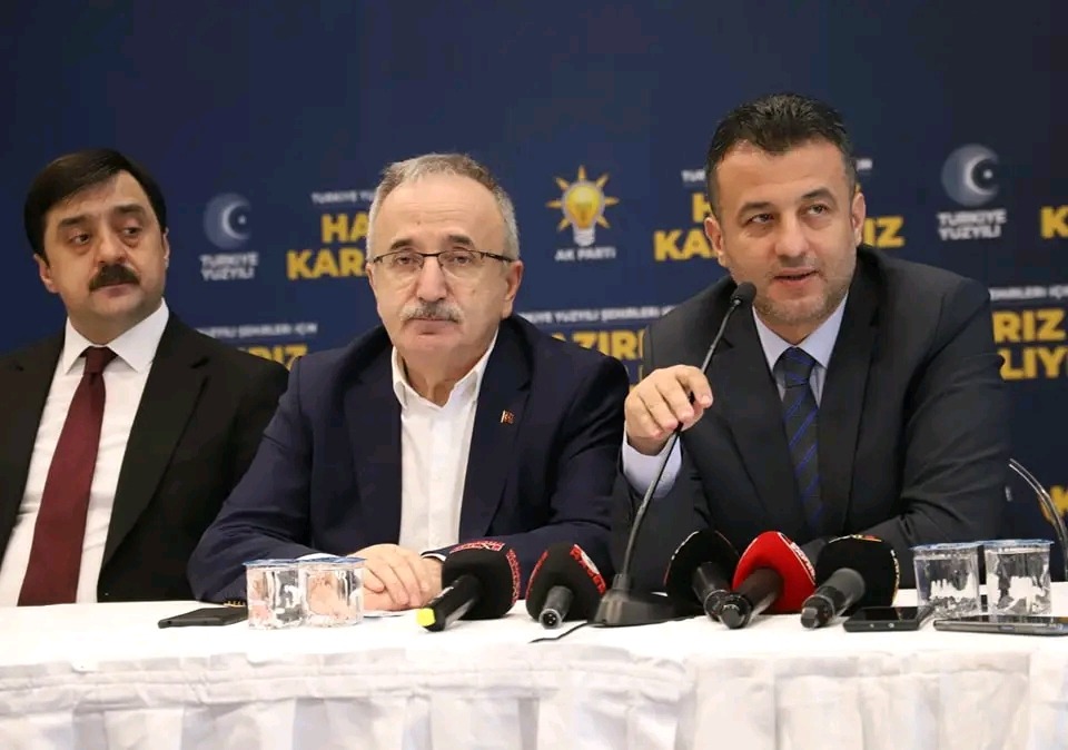 AK PARTİ BASIN MENSUPLARIYLA BULUŞTU 