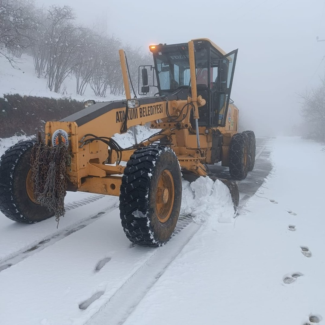 Atakum’da yoğun   kar mesaisi