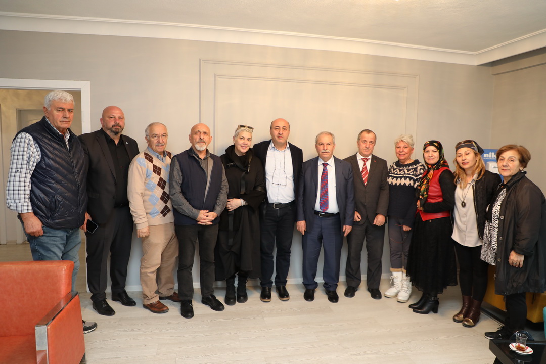 DEMİRTAŞ SANATÇILARIMIZIN BİRLİKTELİĞİ BU ŞEHRİN GELİŞİMİ İÇİN ÇOK KIYMETLİ