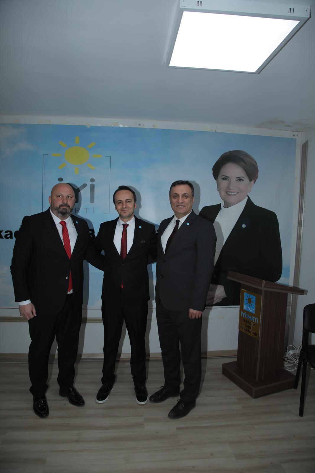 Ümit Kurşun “Sanattan Siyasete”