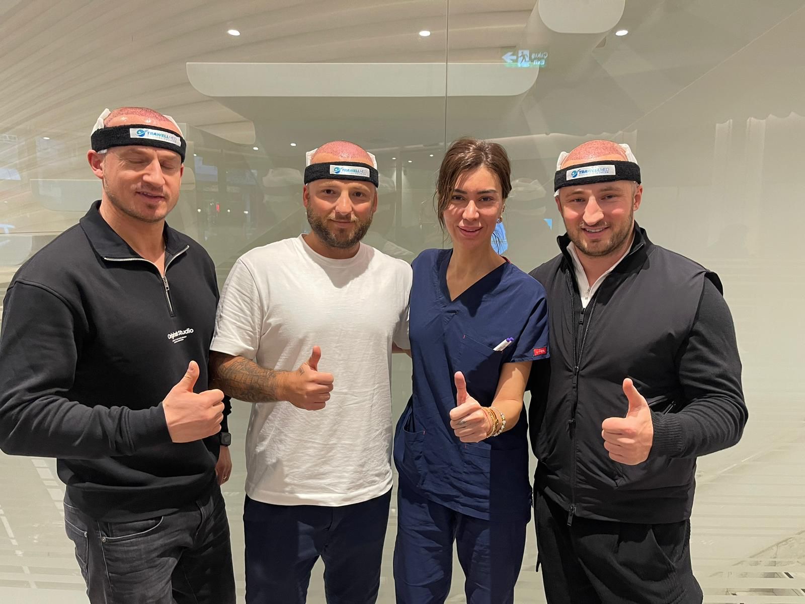 DÜNYACA ÜNLÜ İSİM, SAÇ EKİMİ İÇİN İSTANBUL’A GELDİ