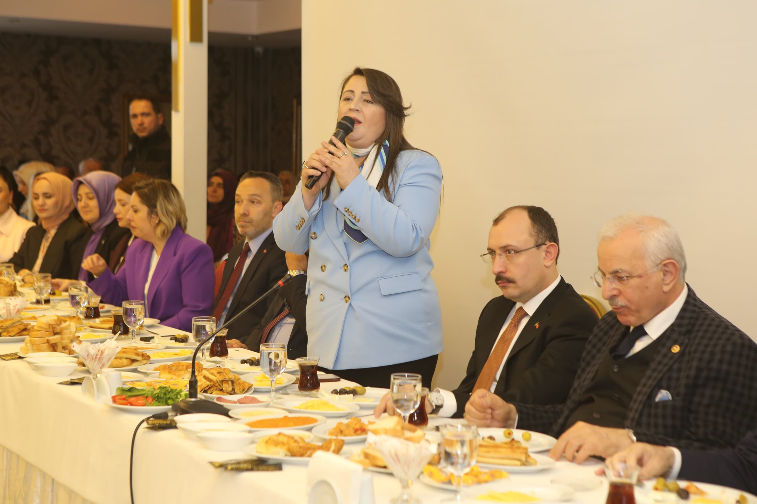 ÖZLEM MARAŞ ŞER ODAKLARINA YÜKLENDİ: “BAŞARAMAYACAKSINIZ”