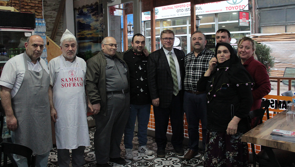 ADEM GÜNEY: VATANDAŞTAN KOPUK YAŞAYAN BELEDİYE BAŞKANI SORUNLARI BİLEMEZ
