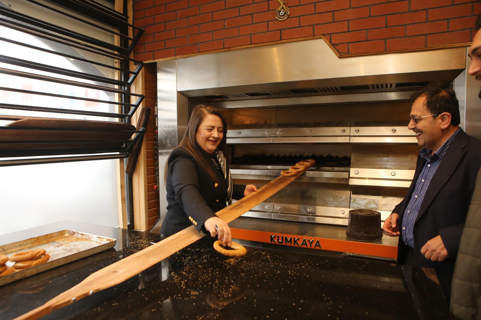 ÖZLEM MARAŞ DUR DURAK BİLMİYOR