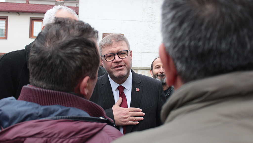 ADEM GÜNEY “BELEDİYE BAŞKANININ GÖREVİ VATANDAŞIN SORUNUNA ÇARE BULMAK”