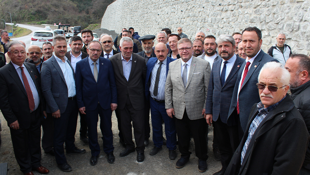 ADEM GÜNEY: ‘UZAYA ADAM GÖNDERİYORUZ AMA VATANDAŞ EVİNE GİDECEK YOL BULAMIYOR’