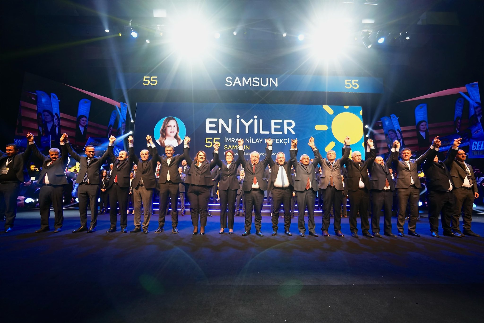 İYİ PARTİ SAMSUN ADAYLARINDAN GÖVDE GÖSTERİSİ