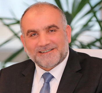 Sandıkçı: İlçemizde ilk defa üniversiteyi kazanan tüm öğrencilerimize burs vereceğiz