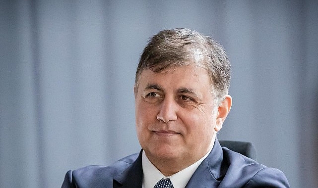 Başkan Tugay’dan “25 Kasım Kadına Yönelik Şiddete Karşı Uluslararası Mücadele Günü” mesajı “Kadın haklarının bayraktarlığını yapmak için var gücümle çalışmaya devam edeceğim”