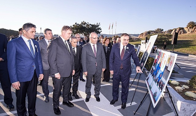 Aliyev 21. ölüm yıl dönümünde İzmir’de anıldı