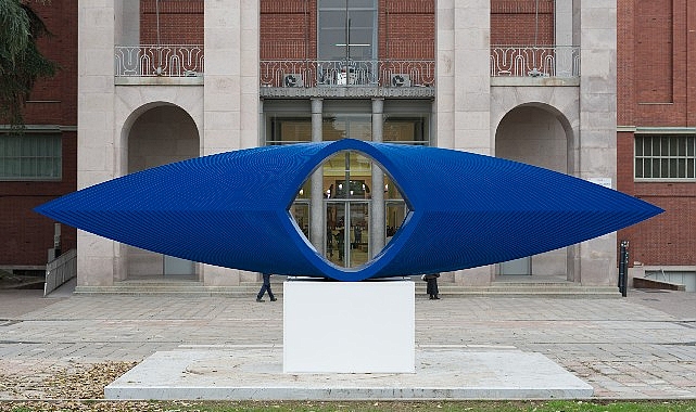 Karaca, Seçkin Pirim’in Milano Sergisinin Destekçisi Oldu