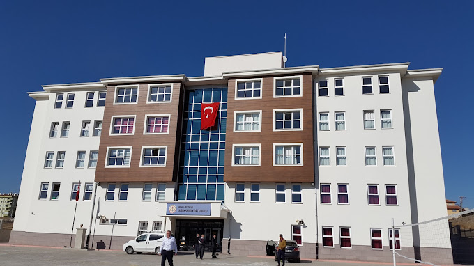 Beypazarı’nda 2 okul daha akredite oldu