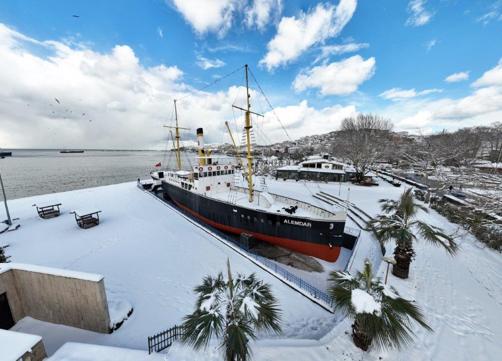 Kdz.Ereğli, kar yağışıyla başka bir güzel