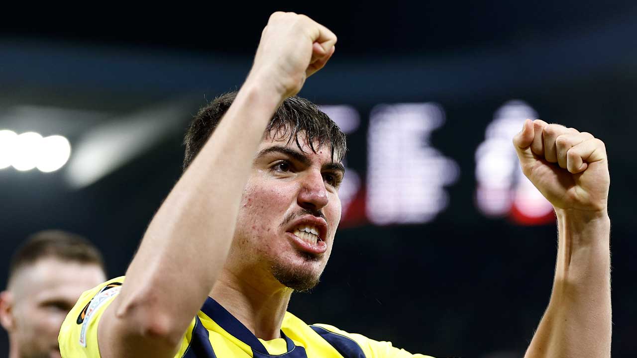 Fenerbahçe, Anderlecht’i saf dışı bıraktı, UEFA Avrupa Ligi’nde son 16 turuna yükseldi