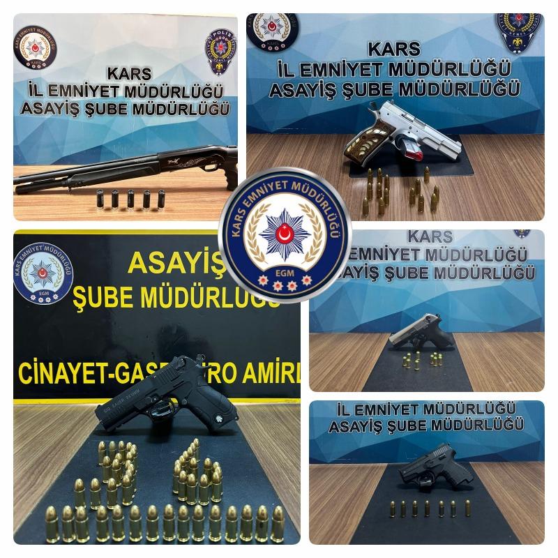 Kars Emniyet Müdürlüğü huzur uygulamalarında çok sayıda silah ele geçirdi