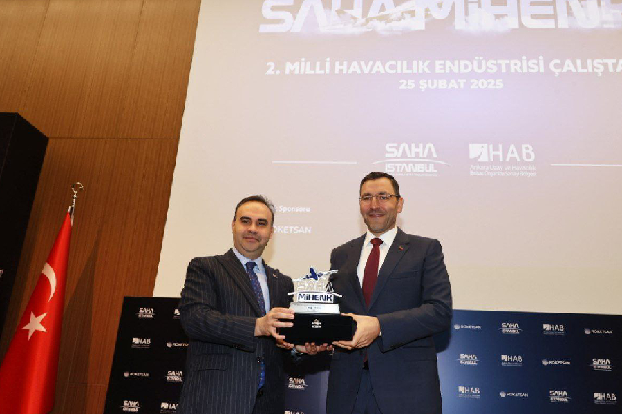 Bakan Kaçır “Gökyüzüne İmza Atıyoruz”