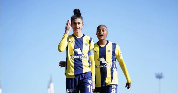 Türk Futbol Tarihine Geçti