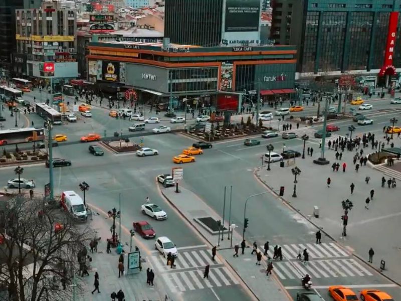 Trafikte Hız Yapanlara Geçit Yok