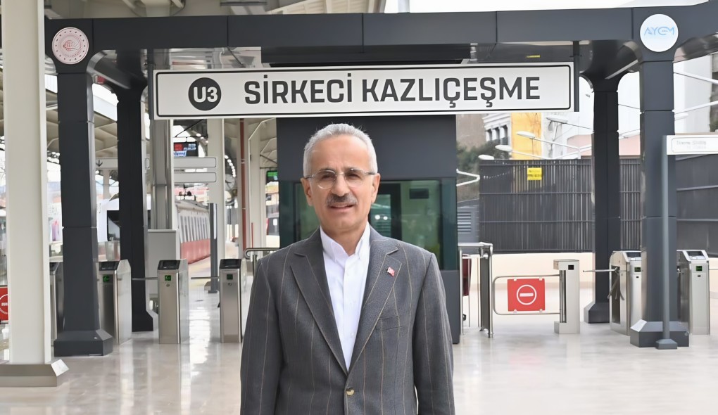 Tarihi hat 3,7 milyon yolcu taşıdı