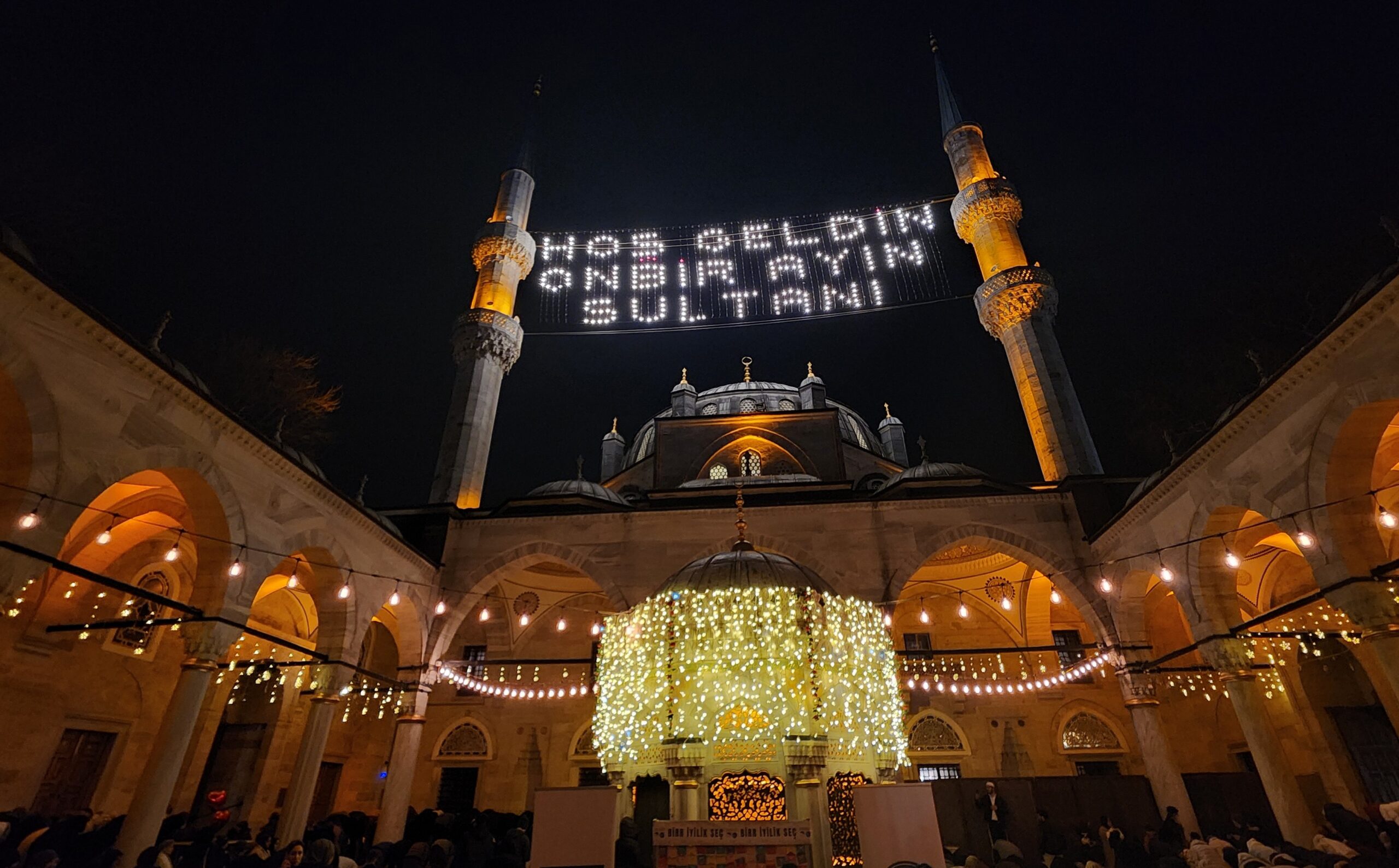 İlk sahur ve iftar ne zaman? Türkiye’de İftar Saati ? Sahur saati ?
