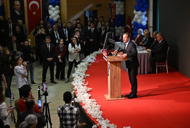 Ağıralioğlu Eskişehir’de konuştu: Millet 23 yıldır sana el verdi