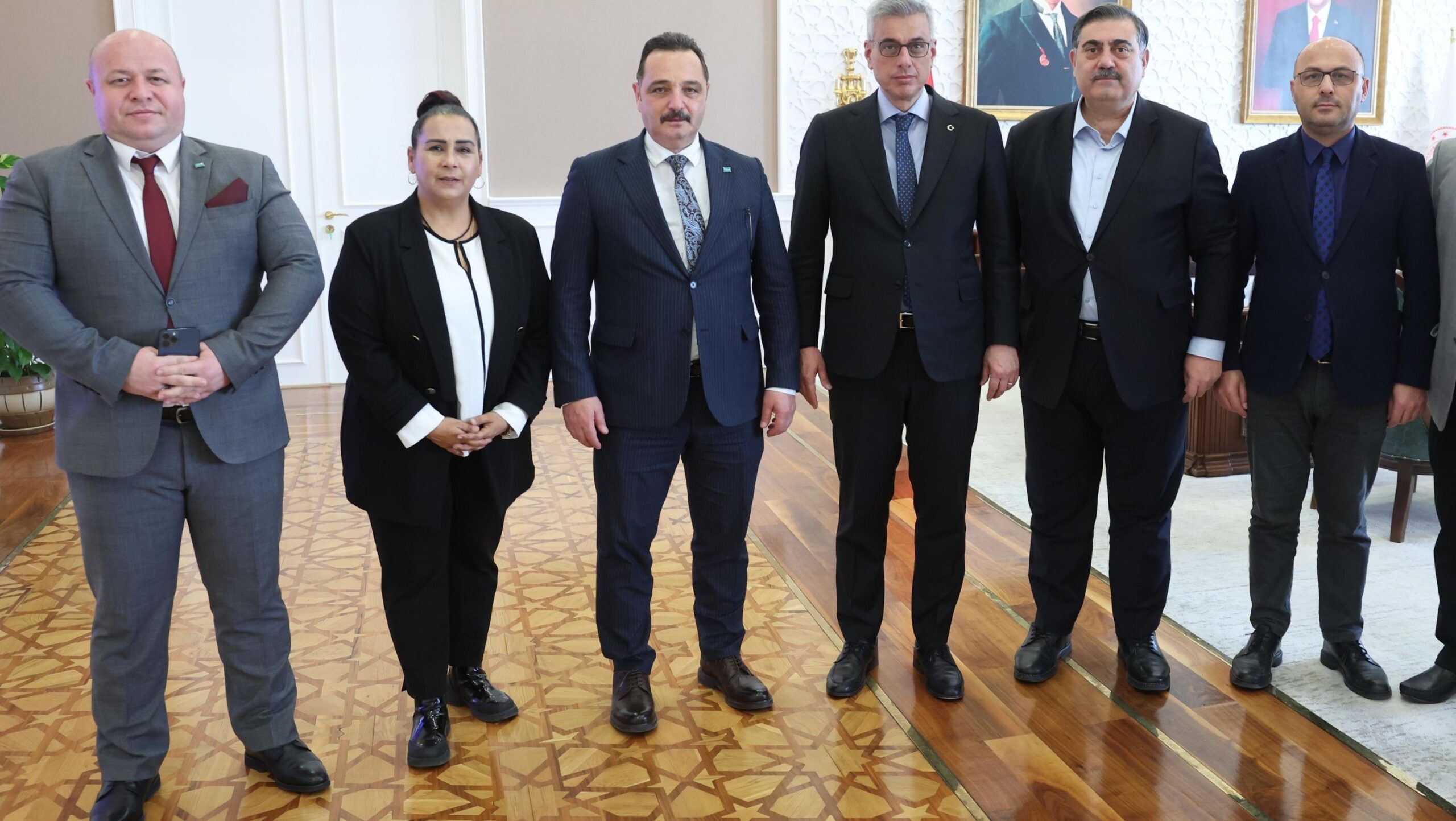 TİMBİR’den Sağlık Bakanı Prof. Dr. Memişoğlu’na ziyaret