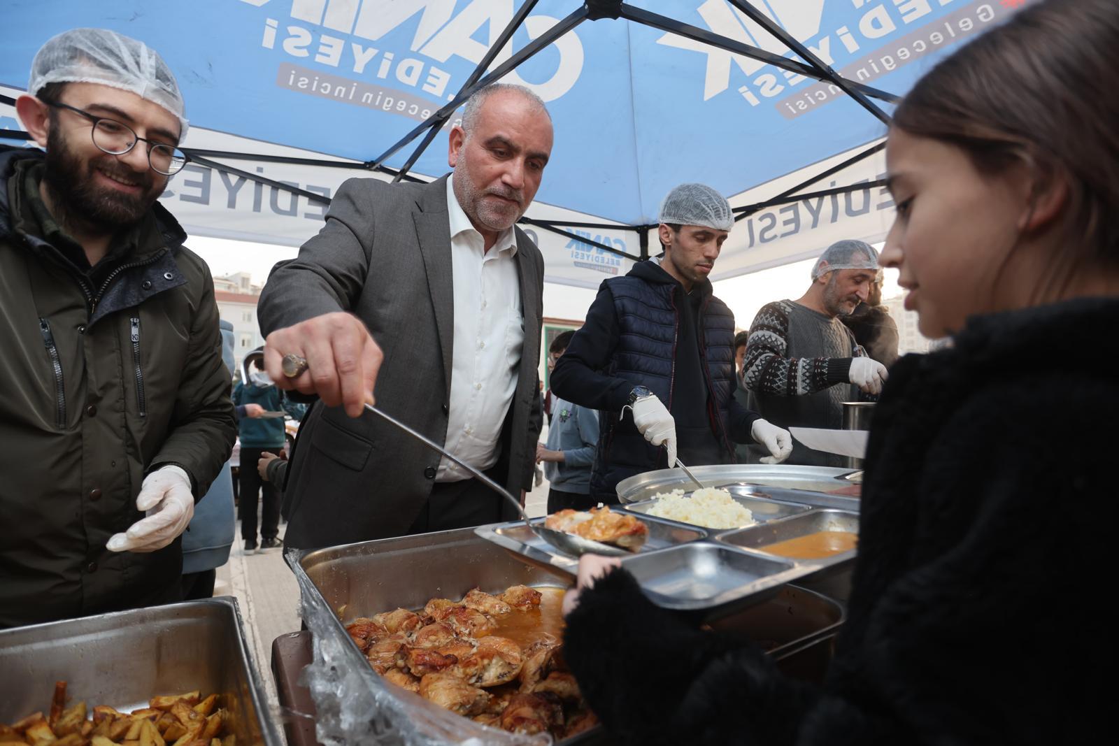 Başkan İbrahim Sandıkçı öğrencilerin iftar heyecanına ortak oldu
