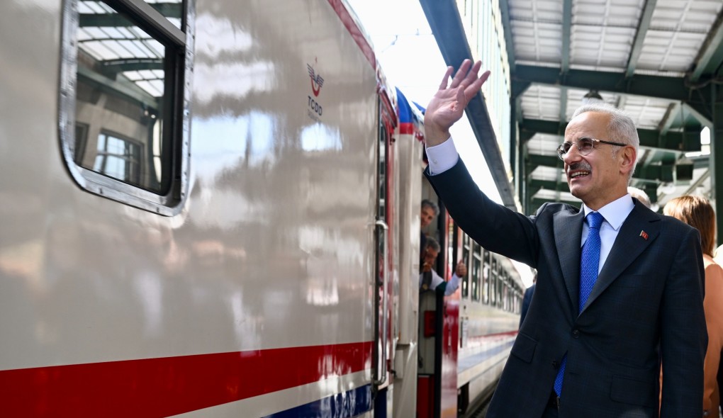 Turistik Diyarbakır Treni İlk Seferine Çıkıyor