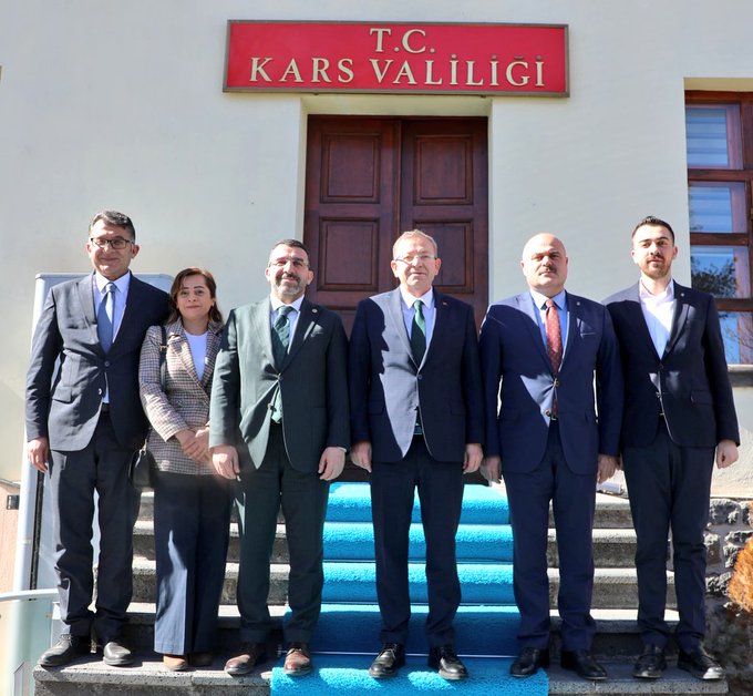 Kars Valisi Ziya Polat’a AK Parti heyetinden ziyaret