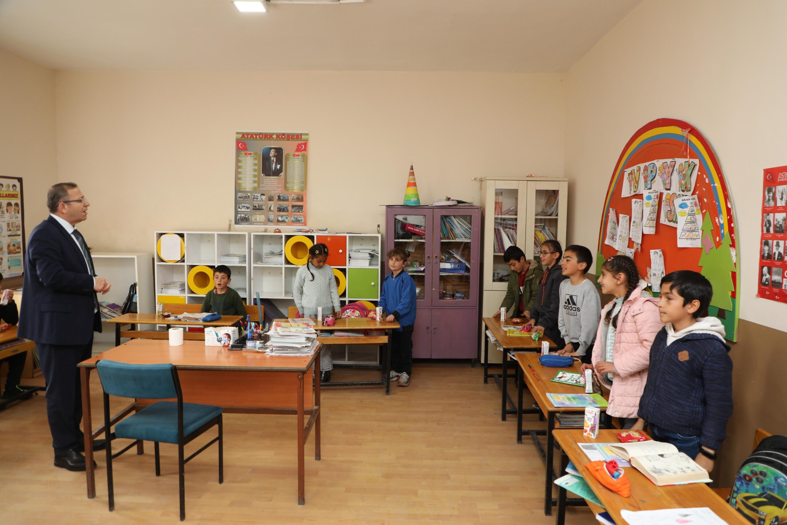 Vali Ziya Polat, Okul Ziyaretlerine Devam Ediyor