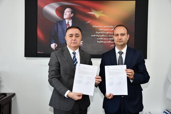 Kars Kafkas Üniversitesi ile Azerbaycan İlahiyat Enstitüsü arasında iş birliği protokolü imzalandı