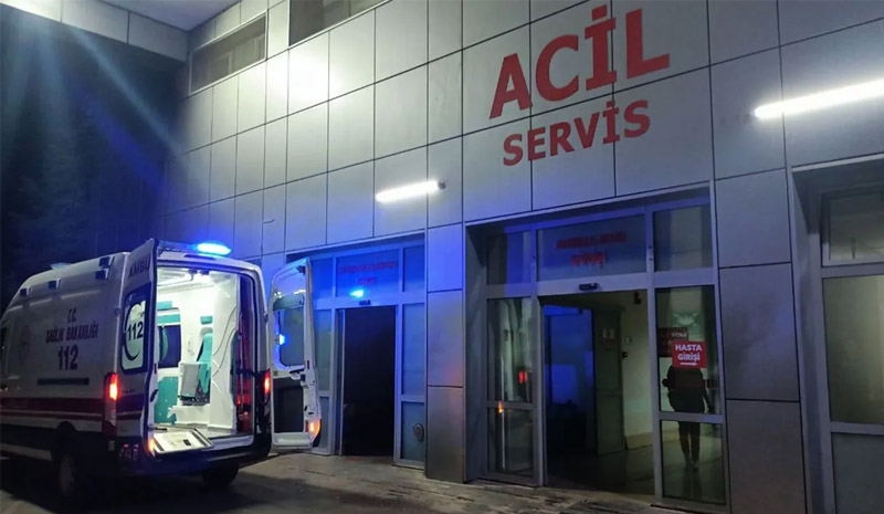 Kars’ta kontrolden çıkan araç takla attı: Kazada 5 kişi yaralı!