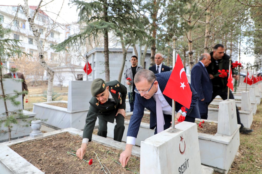 Vali Ziya Polat, Bayram ziyaretlerinde bulundu