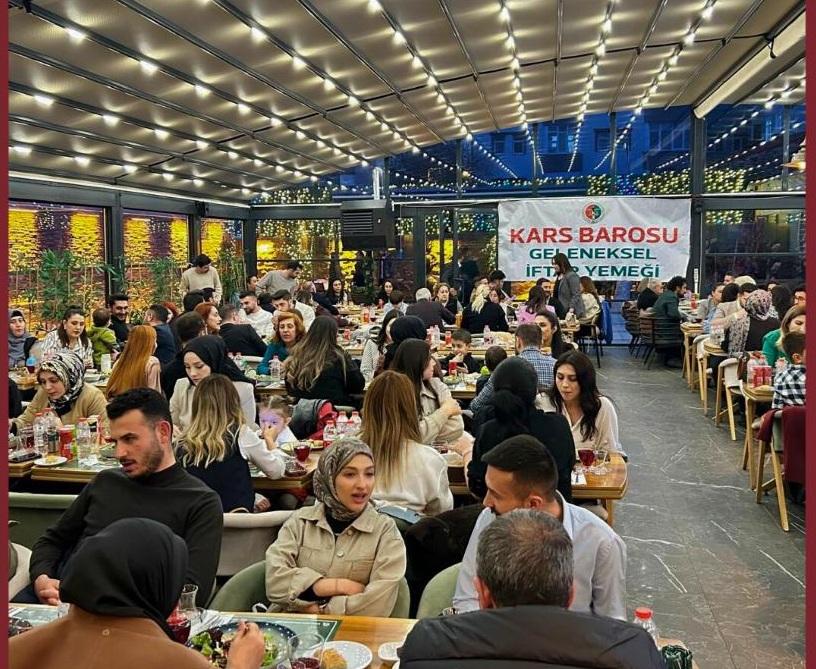 Kars Barosundan geleneksel iftar programı