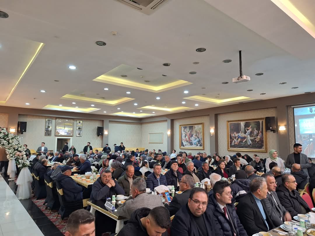 AK Parti Nallıhan İlçe Başkanlığı “Vefa İftar Yemeği” gerçekleşti