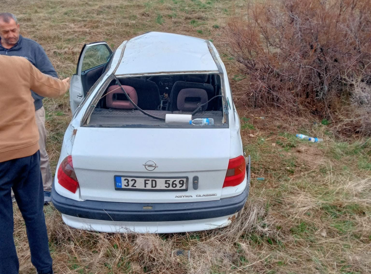 Eğirdir Mahmatlar yolunda bayram arifesinde kaza meydana geldi: Yaralılar var