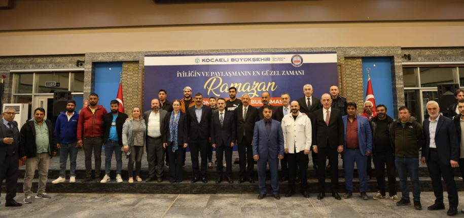 Kocaeli’de Roman vatandaşlar iftarda buluştu