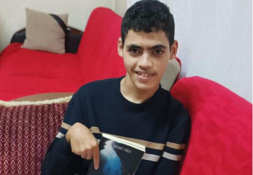 Engel tanımayan şair Ağca’dan şiir kitabı