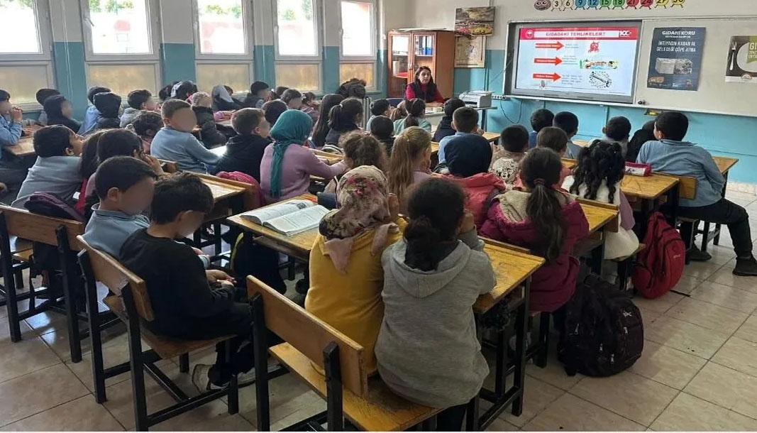 Burdur’da okullarda gıda güvenliği eğitimi verildi