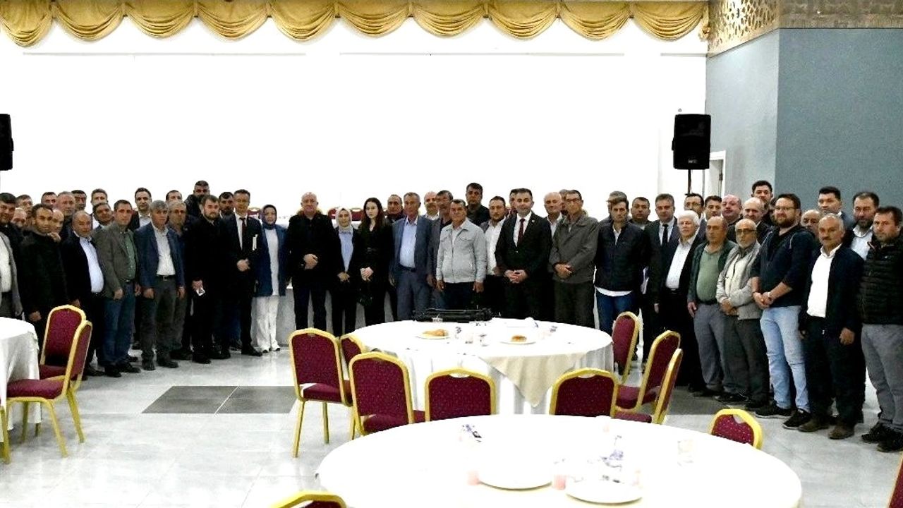 AK Parti Gider Yenice’de Muhtarların Taleplerini Dinledi