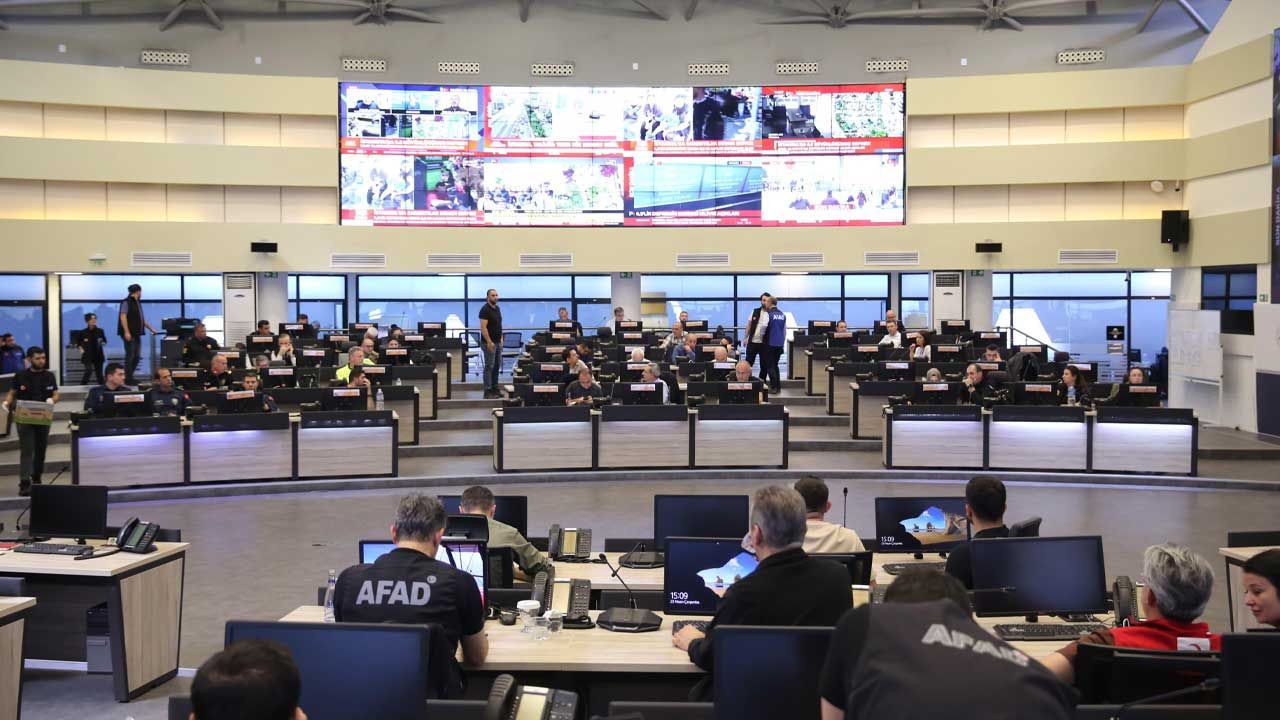 İstanbul 6.2 Depremi Sonrası 184 Artçı: AFAD Uyardı