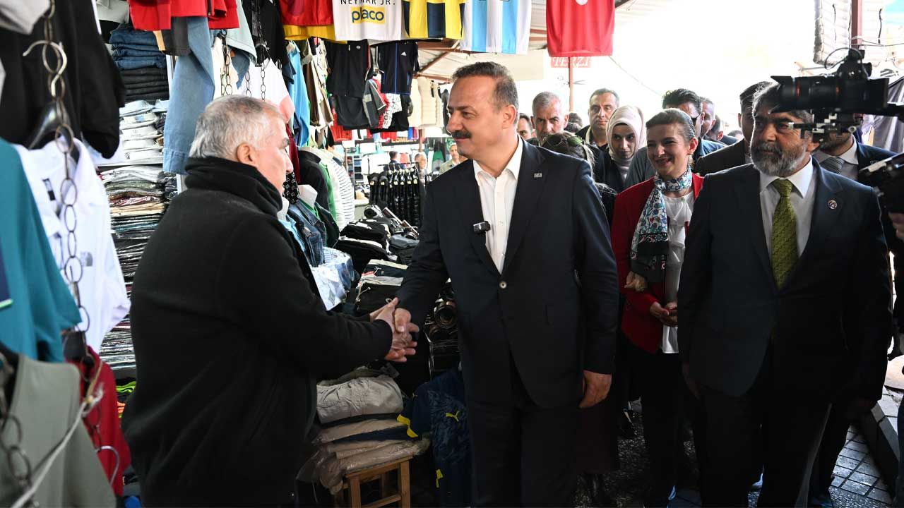 Anahtar Parti Lideri Ağıralioğlu Kahramanmaraş’ta Esnafla Buluştu