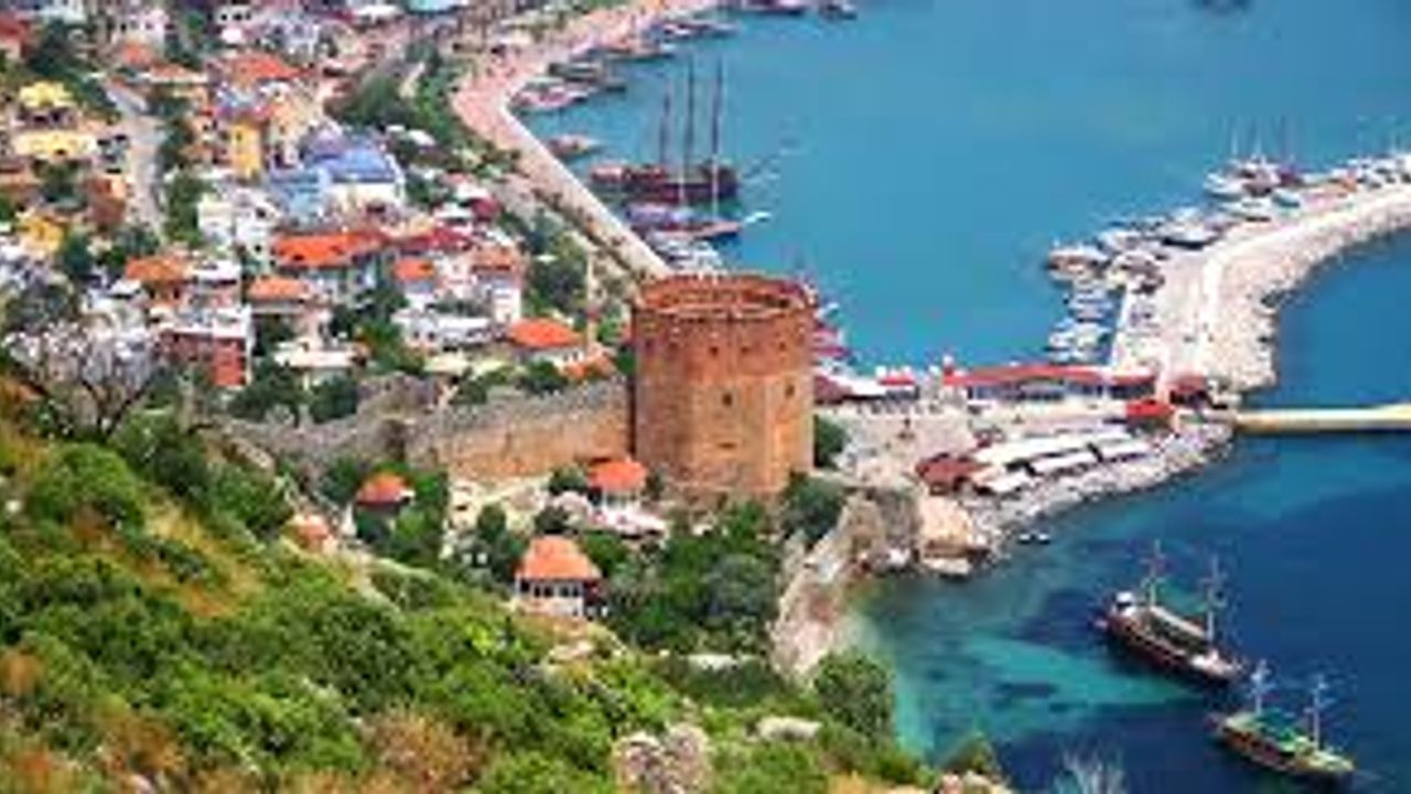 Antalya 2025 Turizm Rekoru Geliyor