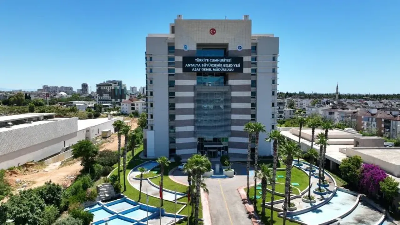 Antalya Suya %446 Zam: AK Parti’den ASAT Borç İddiası