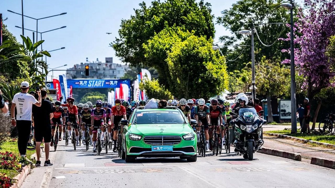 60. Cumhurbaşkanlığı Bisiklet Turu Antalya’da Başladı