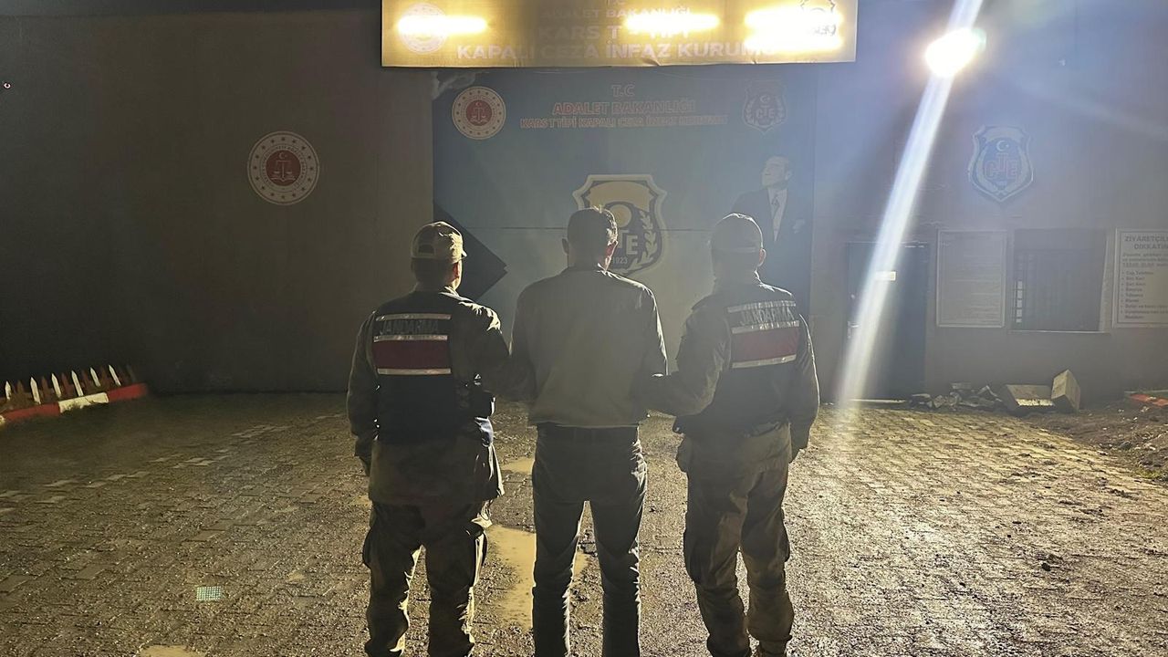 Sarıkamış’ta Makatta Metamfetinle Yakalanan İranlı Tutuklandı