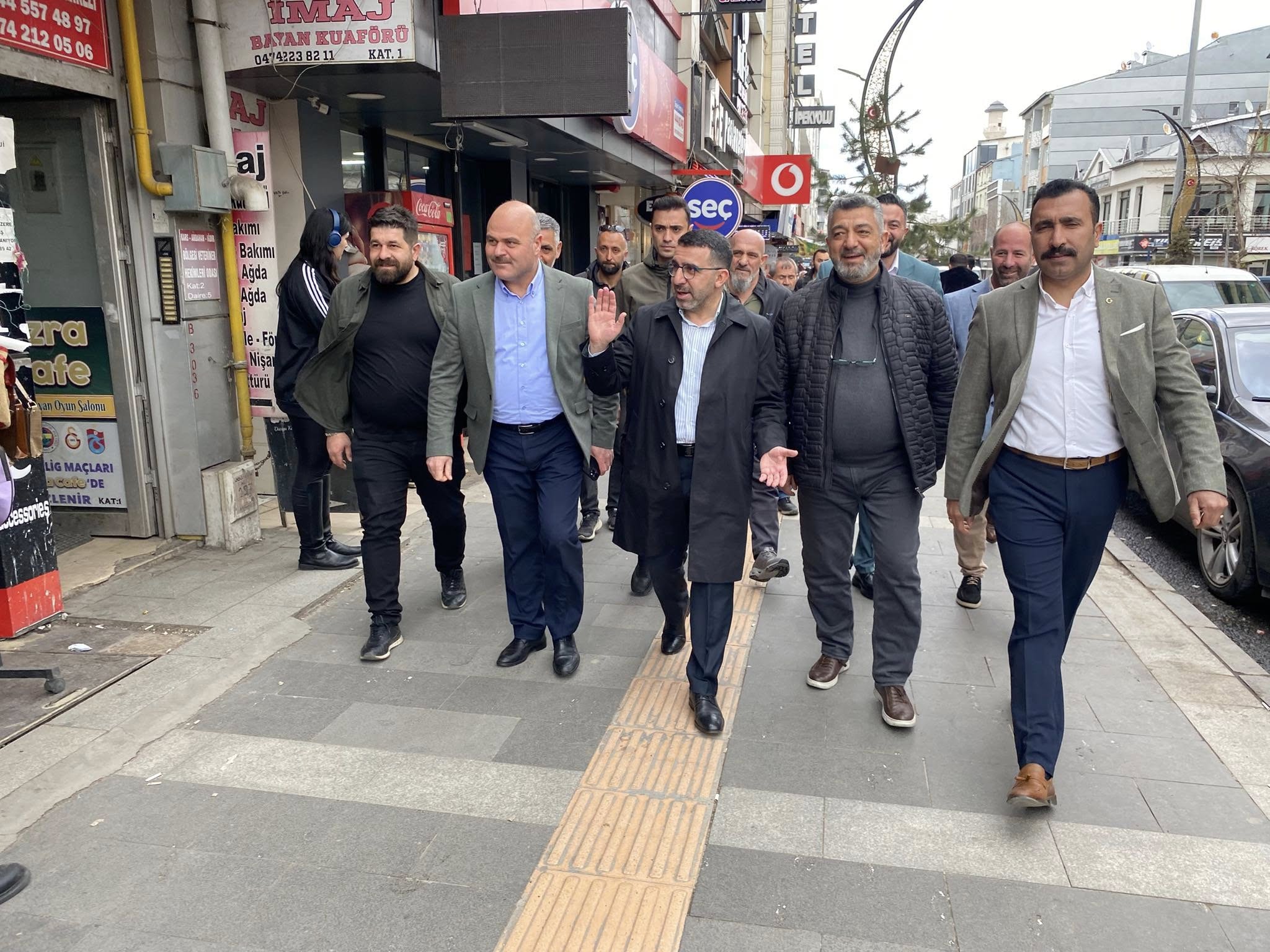 Milletvekili Adem Çalkın, halkın sorunlarına ortak oldu