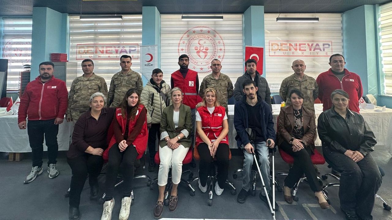 Kızılay Kars: Engelsiz Yaşam Farkındalık Eğitimi