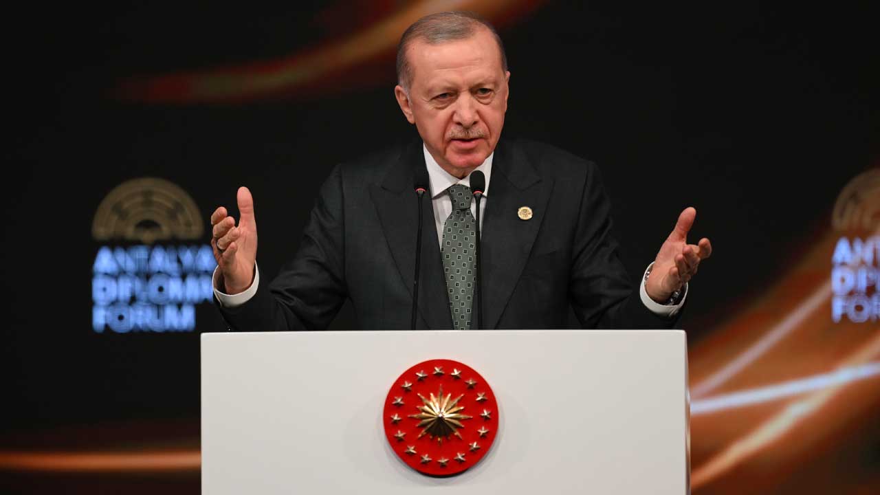 Cumhurbaşkanı Erdoğan’ın ADF açılış konuşması kitaplaştırıldı
