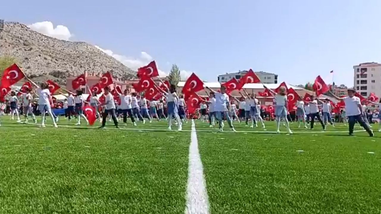 Nallıhan’da 23 Nisan: Yamaç Paraşütü ve Uçurtma Şenliği